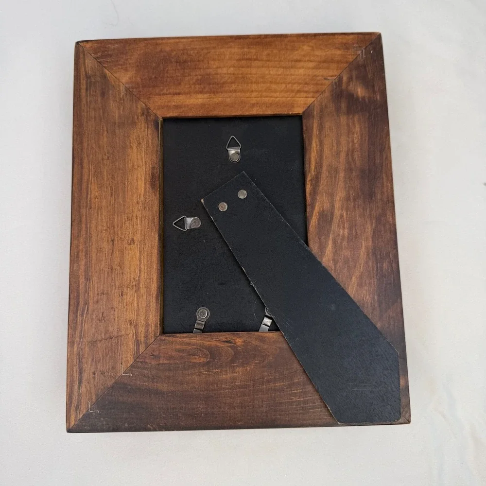 Vintage Dark Walnut Wood Picture Frame Gold Trim 4x6 Tabletop Wall Mount Decor